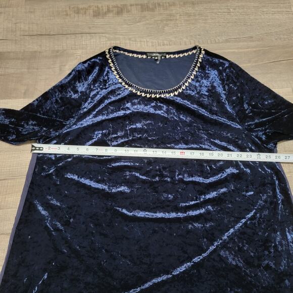 Andree by UNIT Embroidered Plus Size 2X Blue Velvet Wide Sleeve Tunic Top Boho - Picture 6 of 7